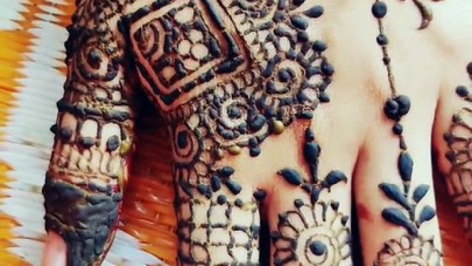 Mehendi designs/Mehandi ka design/henna/Mehndi designs/bridal mehndi designs/dulhan mehndi designs/full hand mehndi design/front hand mehndi design/back hand mehndi design/new easy simple mehndi designs/kids mehndi designs/eid mehndi designs/ramzan mehndi