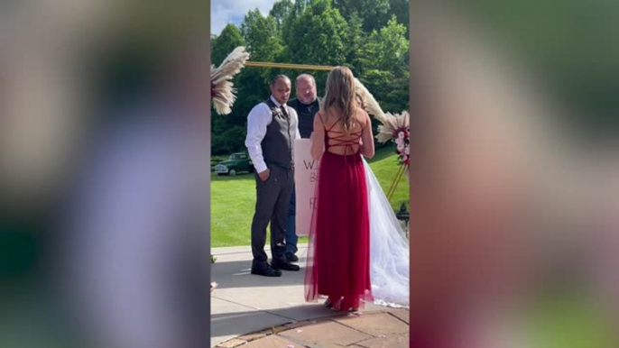 Teen Holds Sign Asking Stepdad To Adopt Her On His Wedding Day | Happily TV