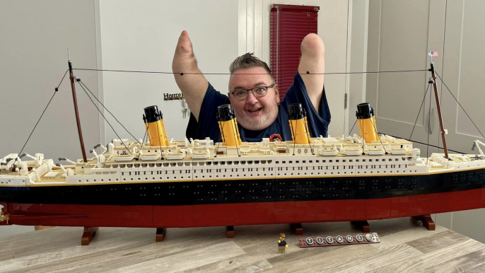 DES CALVERT LEGO MAN TITANIC