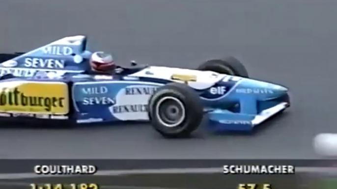 F1 – Michael Schumacher (Benetton Renault V10) laps in qualifying – Pacific GP 1995