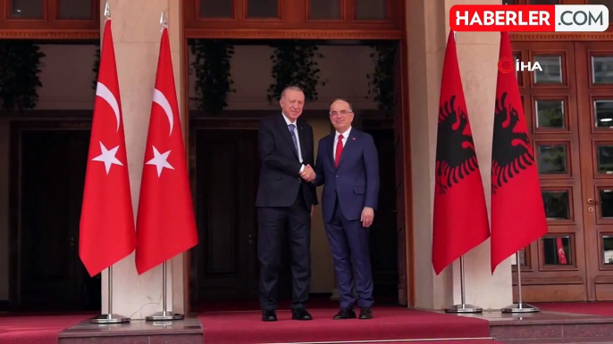 Cumhurbaşkanı Erdoğan, Arnavutluk Cumhurbaşkanı Begaj ile Görüştü