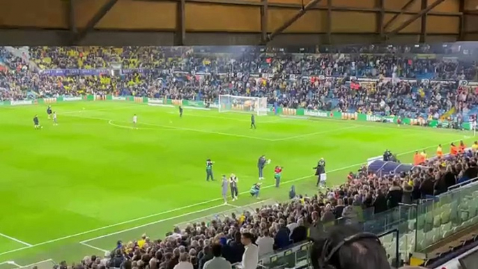 Leeds United fans welcome Lucas Radebe back to Elland Road