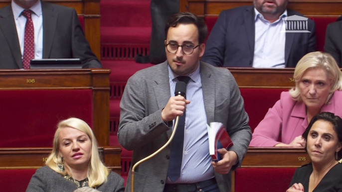 Budget 2025: le député RN des Alpes-Maritimes, Bryan Masson reproche à Sandrine Rousseau, députée Les Écologistes de Paris d'avoir "fait un bras d'honneur à la représentation nationale"