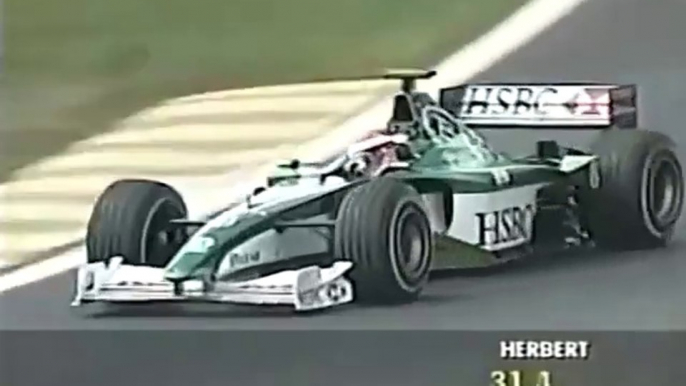 F1 – Johnny Herbert (Jaguar Cosworth V10) lap in qualifying – Brazil 2000