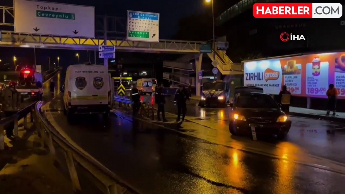 Bakırköy'de maddi hasarlı trafik kazasına müdahale eden polis aracına İETT otobüsü çarptı, 1 polis memuru şehit oldu