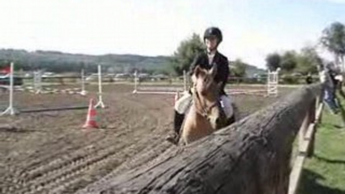 Concours saut d'obstacles Melanie et Potter