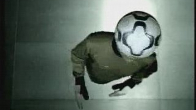 Pub Nike - Football Freestyle(Ronaldinho, Totti, ...)