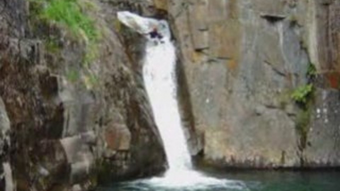 CANYONING L'ARTIGUE ARIEGE PYRENEES