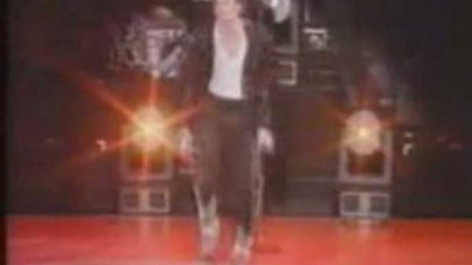 Michael Jackson - Billie Jean (Cologne 1992)