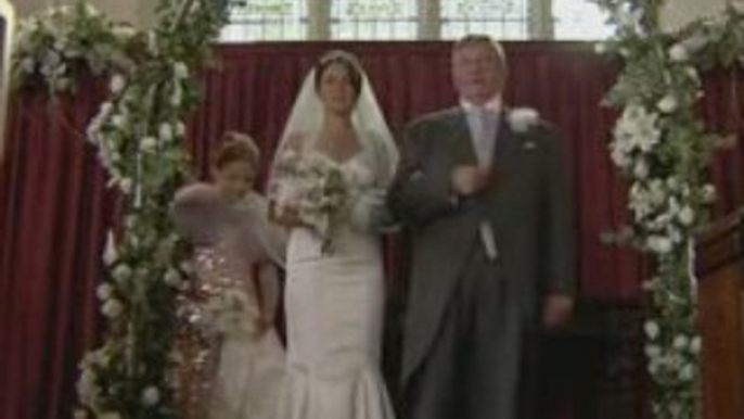 Stacey Slater's wedding day drama - EastEnders - BBC