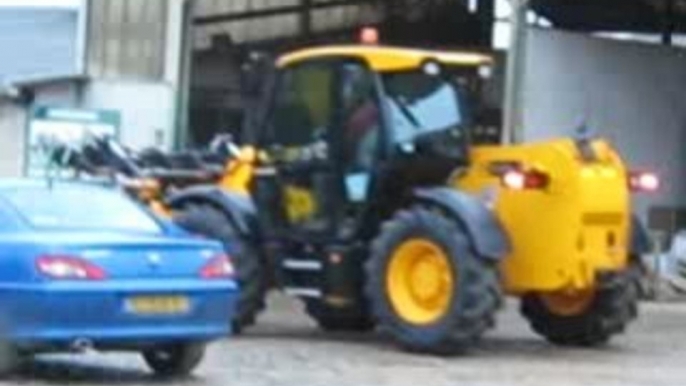 Arrivée Jcb