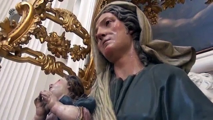 Napoli - La chiesa del Materdei senza custode: a rischio chiusura (03.09.13)