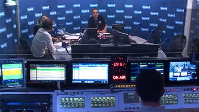 "Europe 1 est une radio de mouvement"