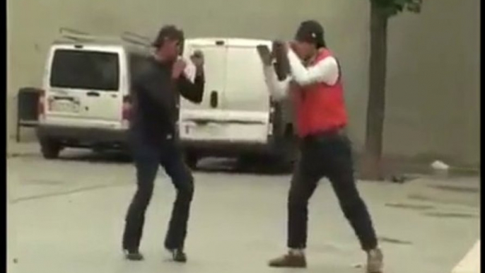 Two guys fighting in a slow rhythm.. Real Slow Motion Street Fighter LOL