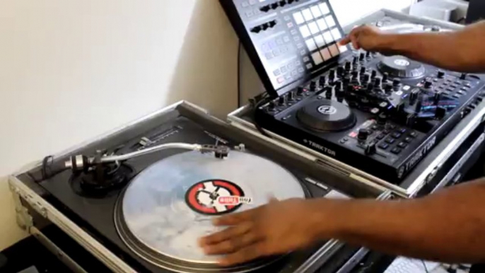 dJkAy Using Native Instruments Maschine TrueSchool Maschine Expansion & The Traktor Kontrol S4