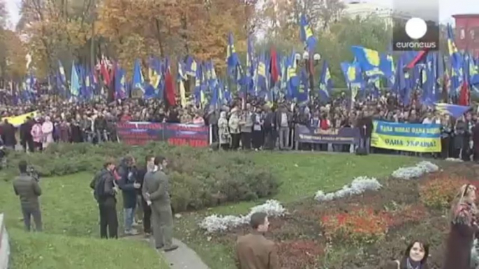 Ukrainian nationalists march on Holy Virgin holiday