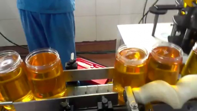 Filling Machine for Ghee, Edible Oil, Cooking Oil, Mustard Oil