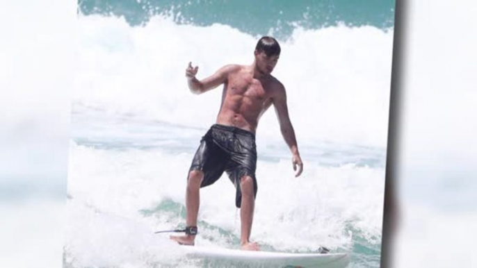 Topless Liam Payne Hits the Waves in Australia