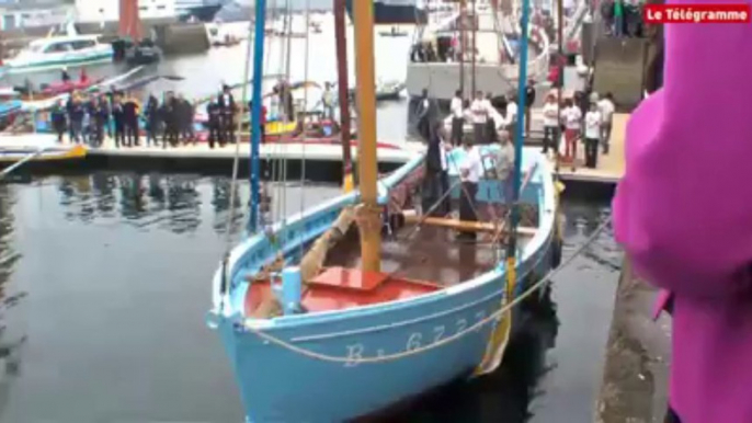 Tonnerres de Brest. Le Saint-Guénolé remis à l'eau