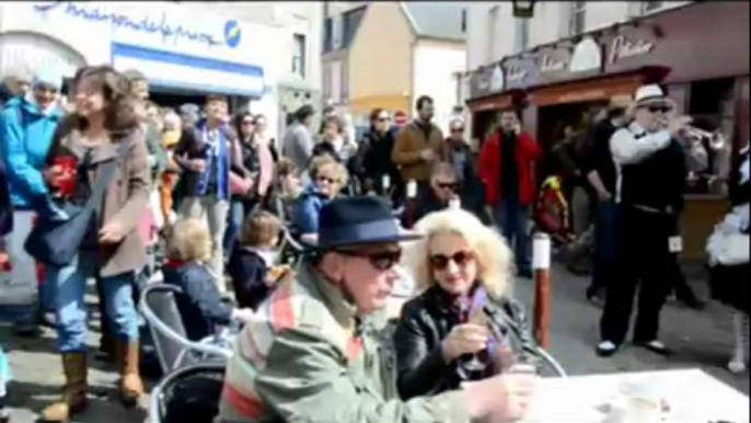 Douarnenez. Florilège de fanfares pour la vie en reuz