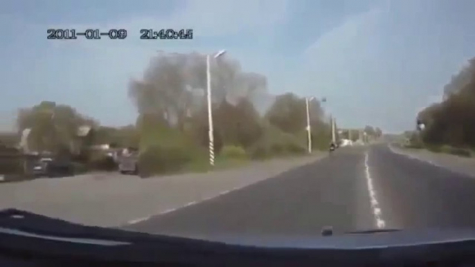 Motorcyclist most horrific crash! A Car in the face!