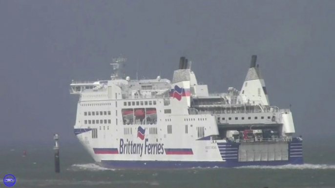 Brittany Ferries - Mont St Michel. Départ de Ouistreham