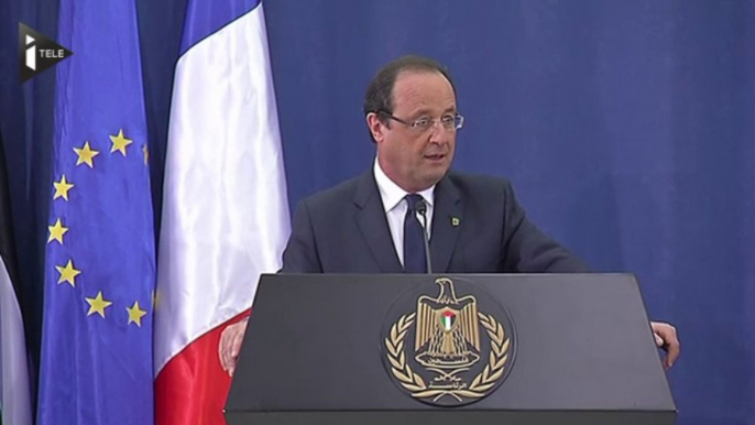 A Ramallah, François Hollande demande "l'arrêt total de la colonisation"