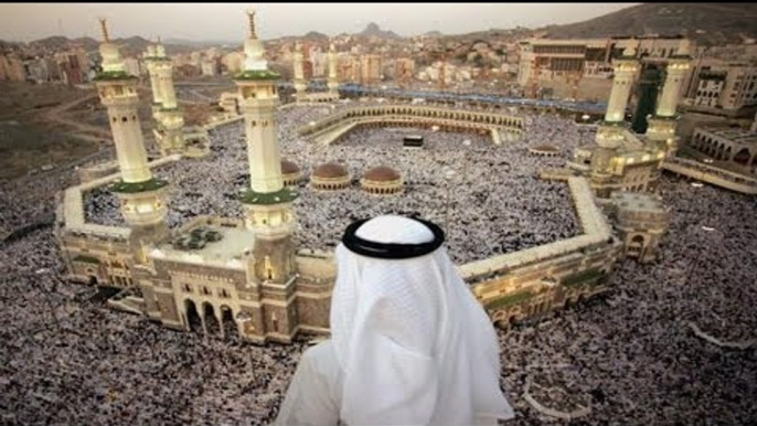 What Muslim pilgrims do during the Hajj