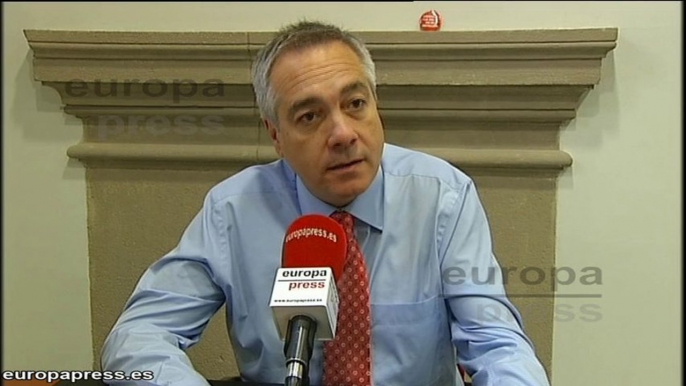 Navarro prevé las primarias del PSOE para otoño