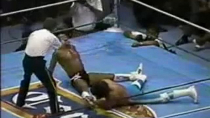 Negro Casas vs. El Dandy - CMLL 7/3/92