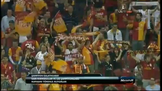 Galatasaray Trabzonspor Maçı Sonrası Kupa Töreni 18 Mayıs 2013