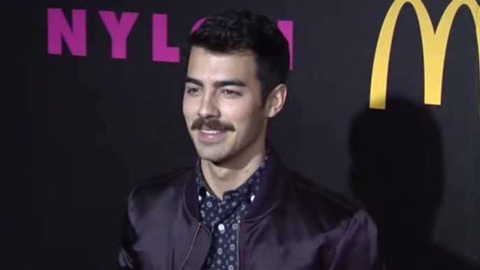 Joe Jonas Defends His Tell-All Article