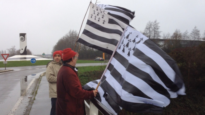 Opération "Chacun son pont" des Bonnets rouges