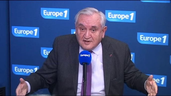 Raffarin : "le virage à droite du président est bien venu, mais..."