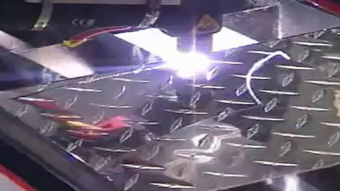 CNC PLASMA CUTTING TABLE Torch Height Control