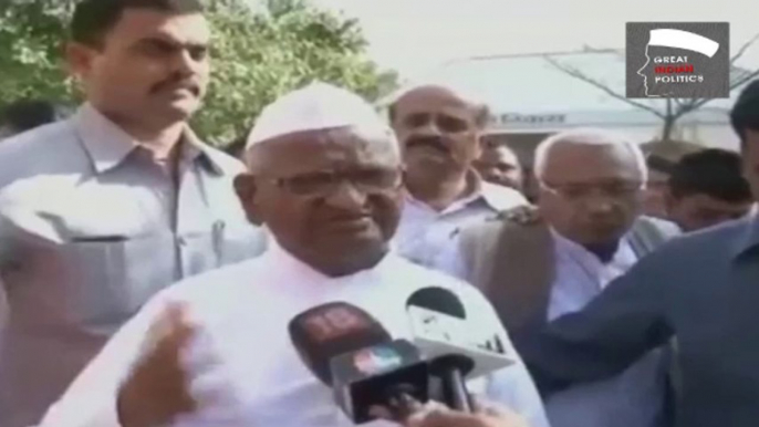 Anna Hazare raises questions to Kejriwal over unfulfilled promises