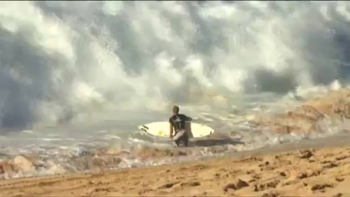 FAIL en surf sur des vagues géantes - Compilation de dingue!