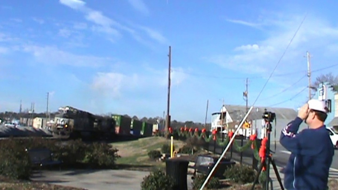 NS 207 intermodal train SB through Austell Ga.