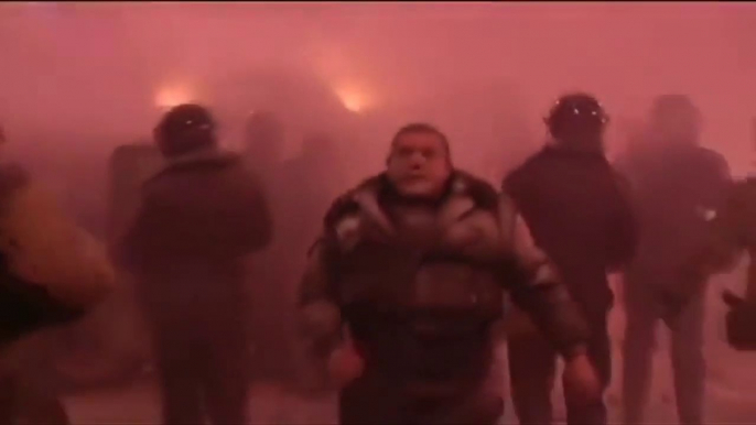 Violent Ukraine Protests - More than 20 people killed!