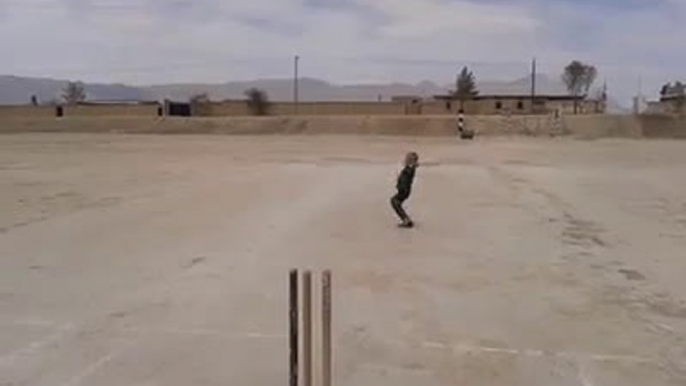 Pakistan Cricket Team's Future star - little child bowling like Afridi,Ajmal,Hafeez & Junaid Khan