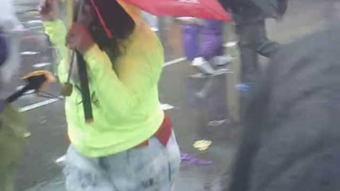 The Dominoes 7 Show Rainy Mardi Gras 2014 at the Zulu Parade part 19