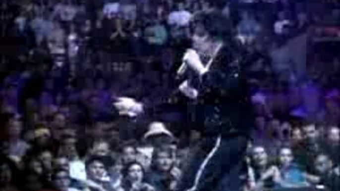 Michael Jackson - Billie Jean Live 2001