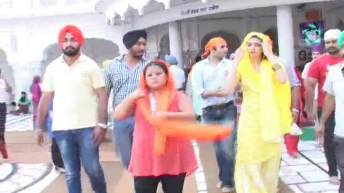 Star Cast of Coming Punjabi Film ''Mundian To Bach Ke Rahi'' Sported at Golden Temple Amritsar