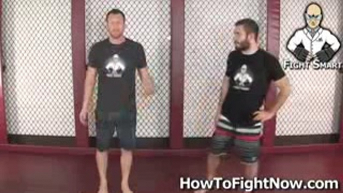 How To Dodge Punches - Trav's Head Movement Training - Learn How To Slip a Punch and Counter Punch