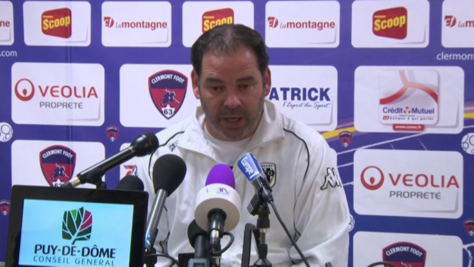 Conférence de presse Clermont Foot - Angers SCO (1-1) : Régis BROUARD (CF63) - Stéphane MOULIN (SCO) - 2013/2014