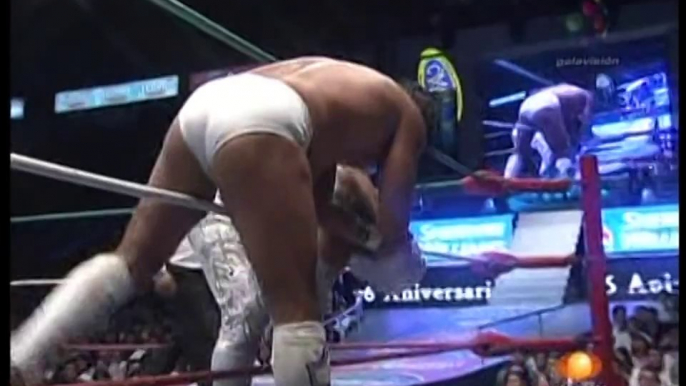 Místico vs. Negro Casas (Mask vs. Hair Match) - CMLL 76th Anniversary