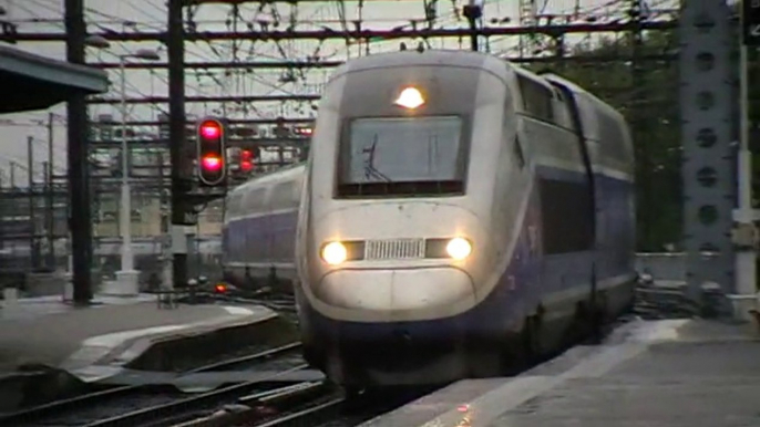 Gare de Lyon Perrache : Arrivée d'une rame TGV Duplex en provenance de Paris Gare de Lyon