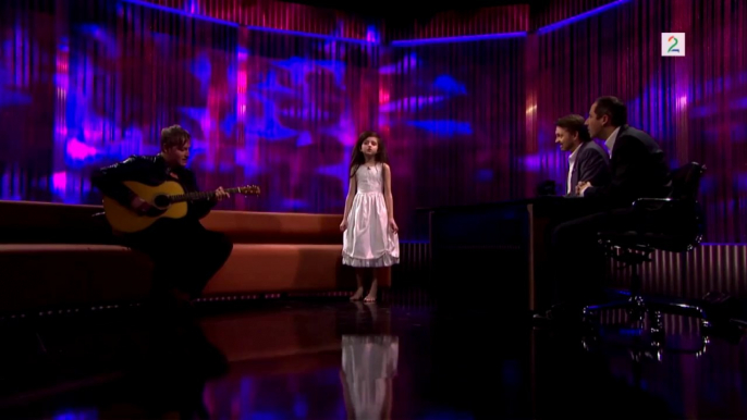 Angelina Jordan, amazing 7-year-old, sings Fly Me To The Moon on Senkveld "The Late Show"
