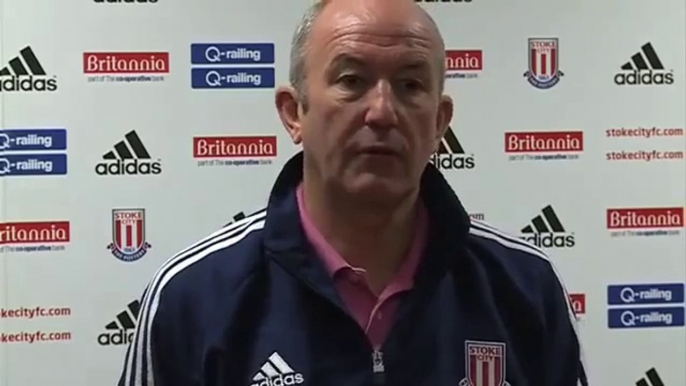 Stoke Boss Tony Pulis attacking Blackburn fans | Premier League Breaking Football News