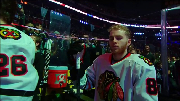 Slash performs National Anthem before Game 3